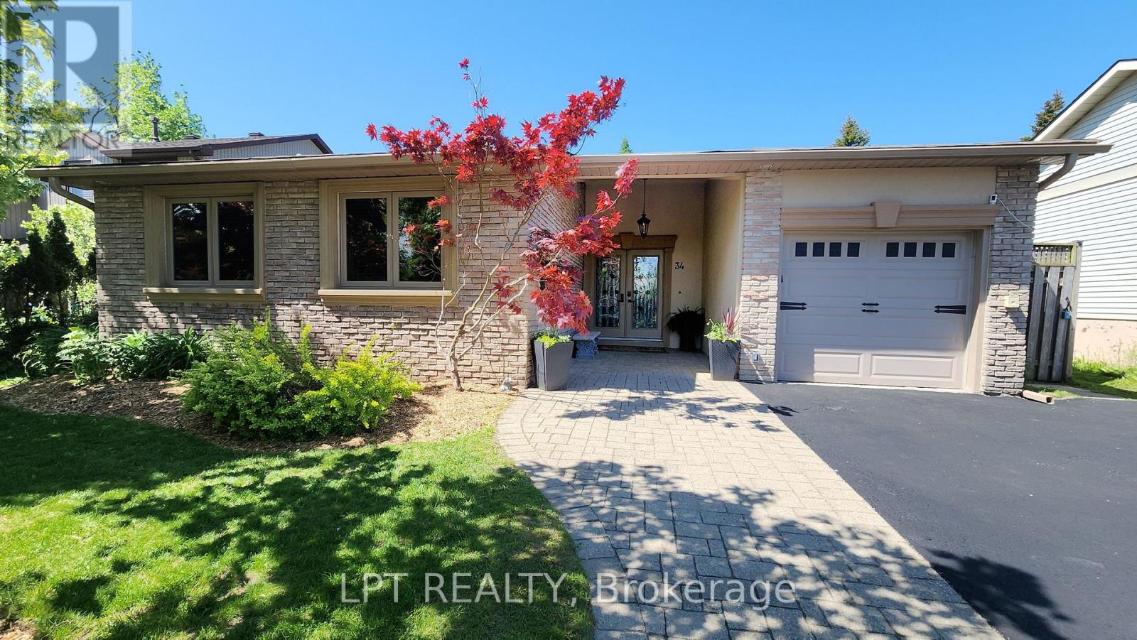 34 NOAM DRIVE, Barrie, Ontario