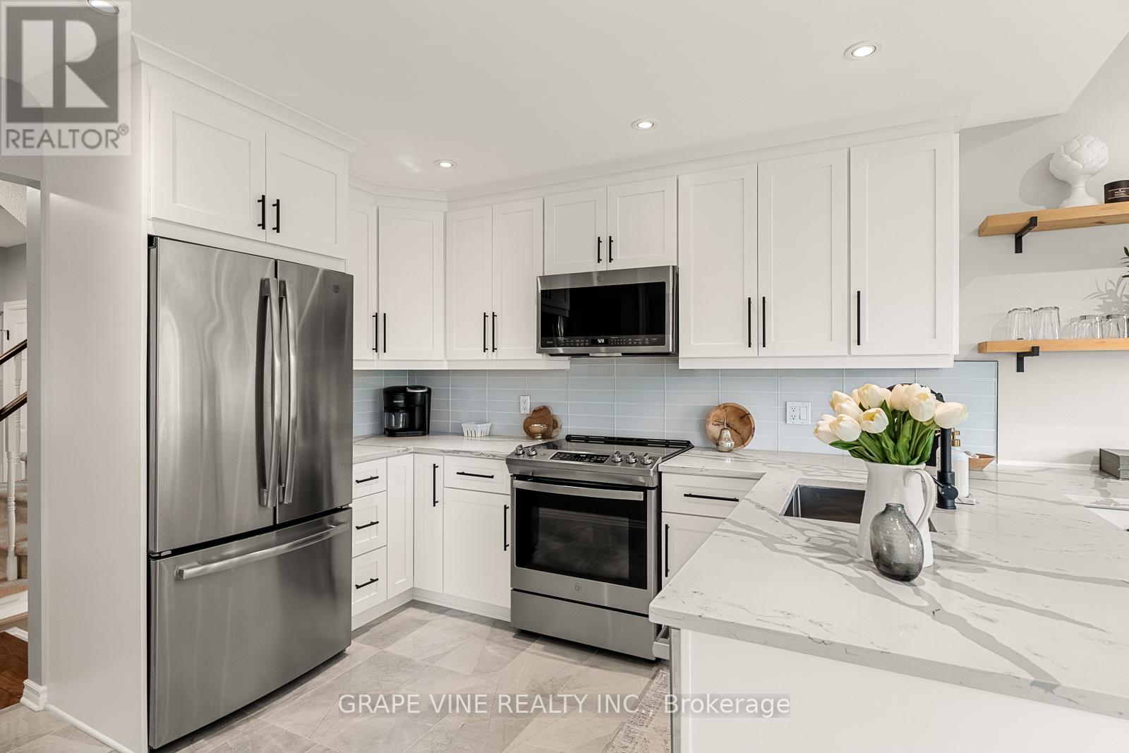 27 Ravenscroft Court, Ottawa, Ontario  K2S 1R3 - Photo 16 - X13219608