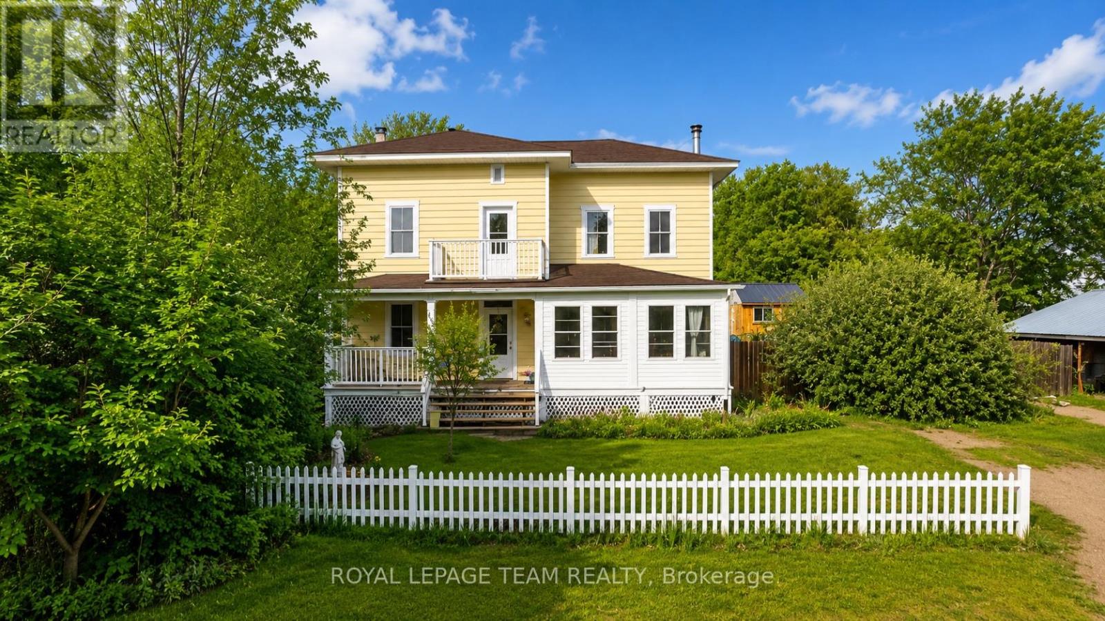 21 KING STREET, Killaloe, Ontario