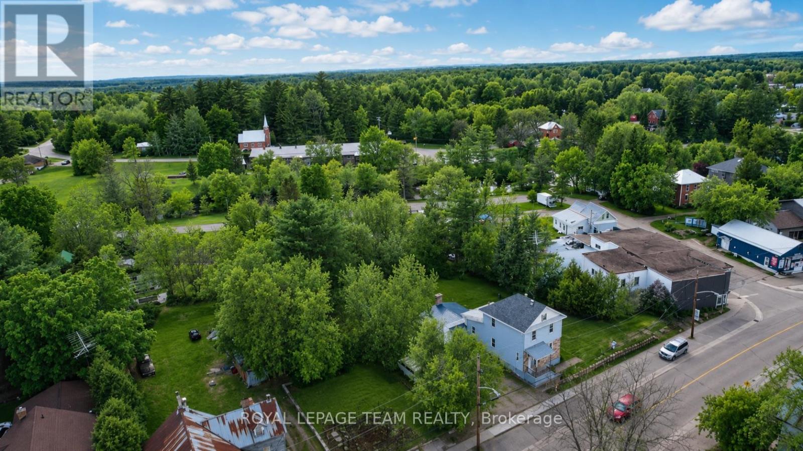 190 Queen Street, Killaloe, Ontario K8A 2A0 - Photo 4 - X12994010