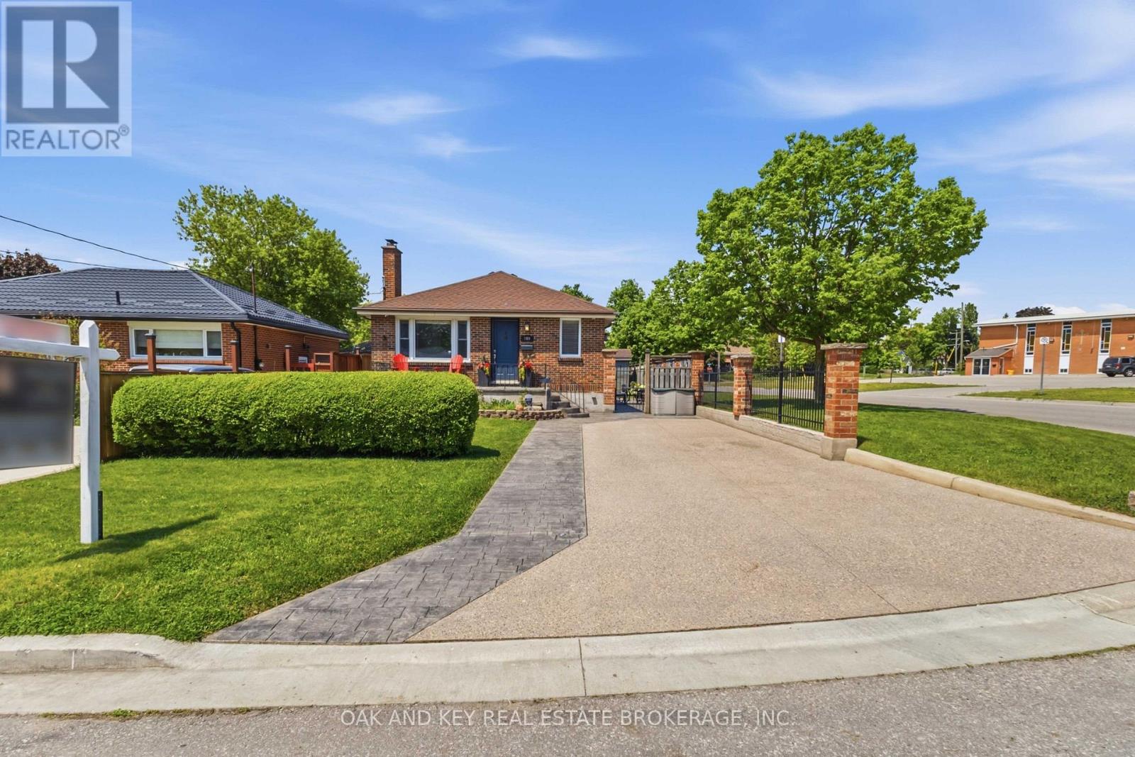 169 Ellsworth Crescent, London East, Ontario  N5W 1J5 - Photo 2 - X13219616