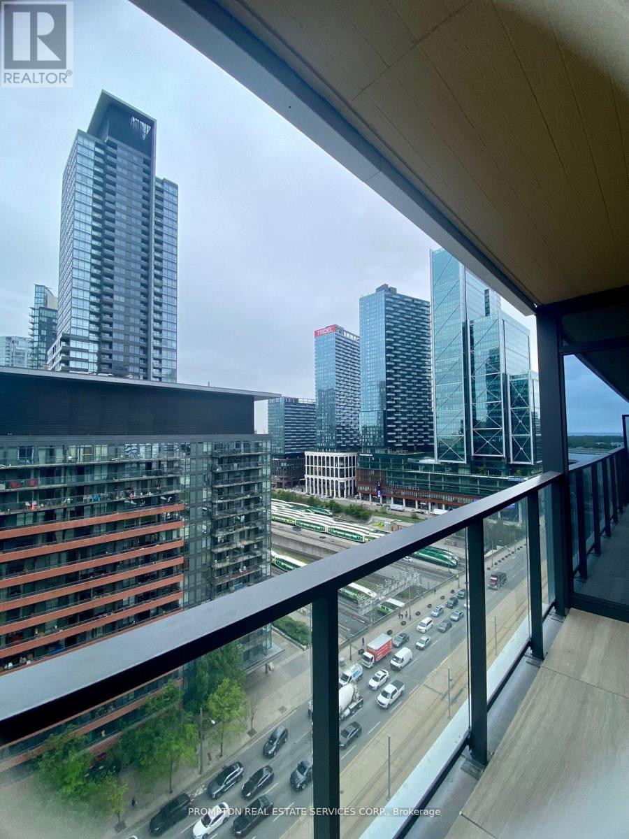 1802 - 3 Concord Cityplace Way, Toronto, Ontario  M5V 0X4 - Photo 2 - C13219624