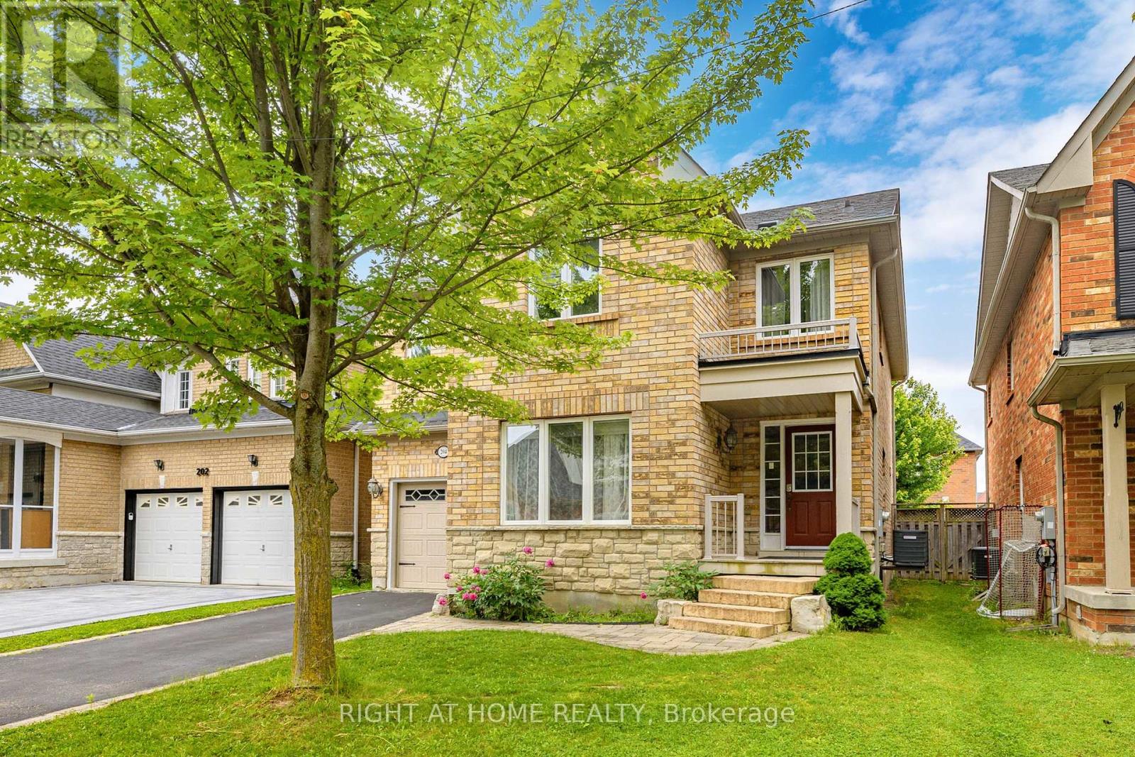 204 Everett Street, Markham, Ontario  L6E 1H2 - Photo 2 - N13219630