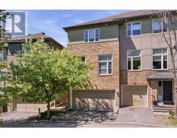 8 PONDSIDE PRIVATE, Ottawa, Ontario