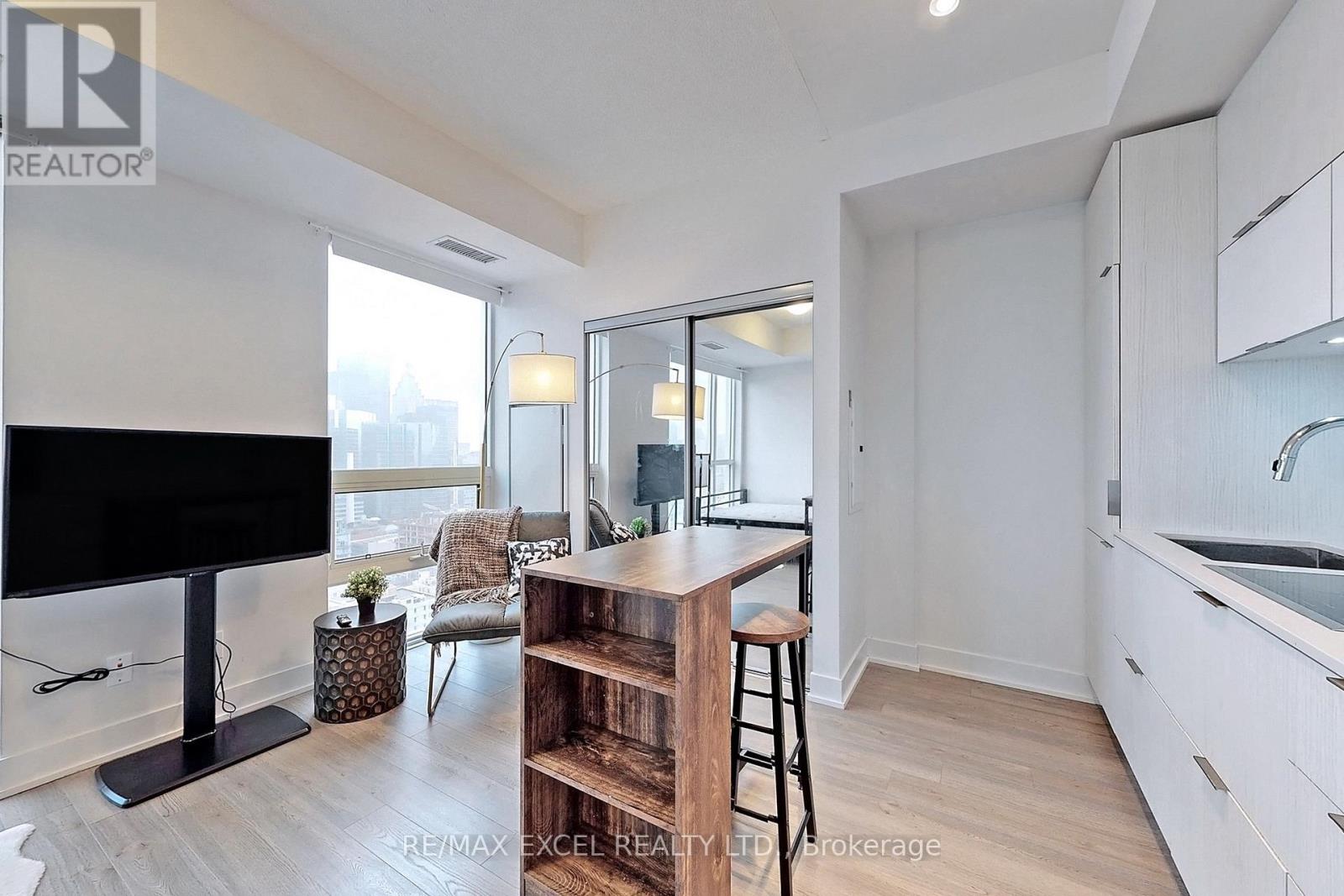 2505 - 318 Richmond Street W, Toronto, Ontario  M5V 1X2 - Photo 4 - C13219644