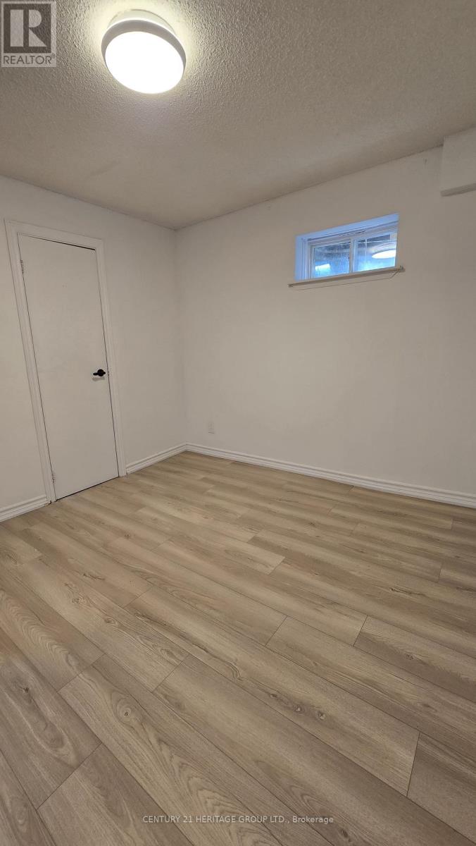 Bsmt - 735 Pam Crescent, Newmarket, Ontario  L3Y 5B7 - Photo 7 - N12888536