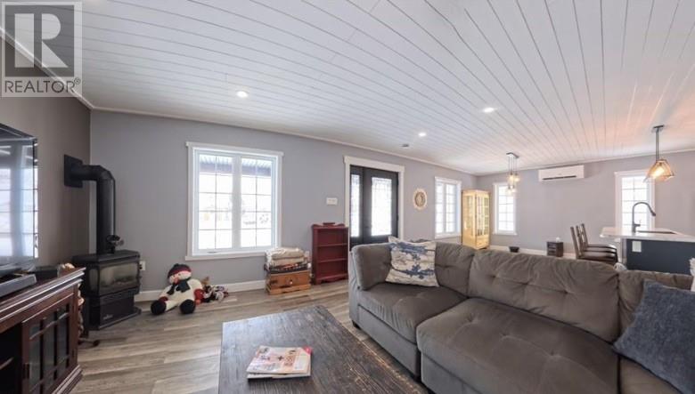 29 Vankoughnet  St. E., Little Current, Ontario  P0P 1K0 - Photo 13 - 2128191