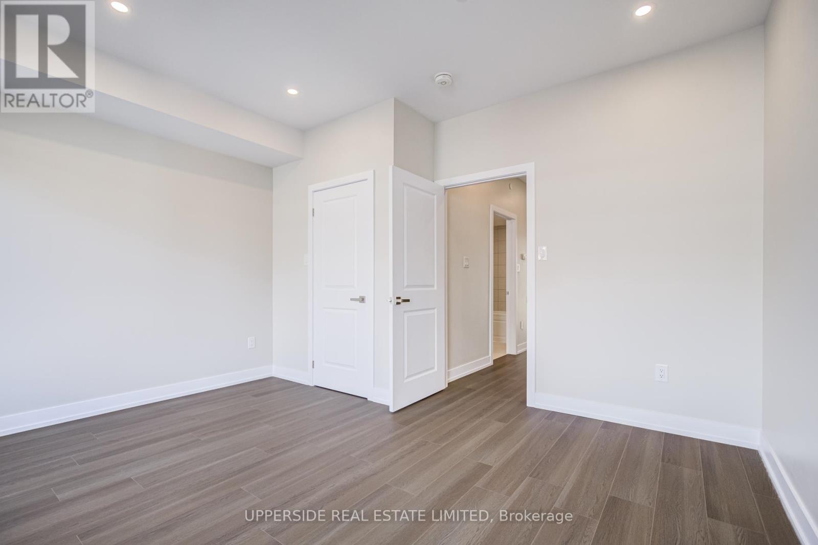 43 Frederick Tisdale Drive, Toronto, Ontario  M3K 2B8 - Photo 17 - W13219652