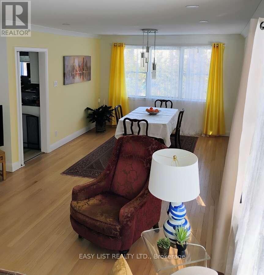 60 Mariposa Avenue, Ottawa, Ontario  K1M 0V1 - Photo 10 - X12892944