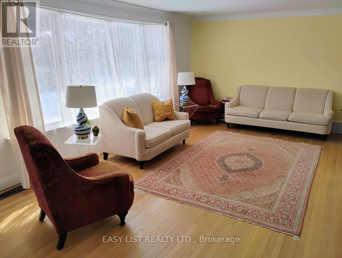 60 Mariposa Avenue, Ottawa, Ontario  K1M 0V1 - Photo 7 - X12892944