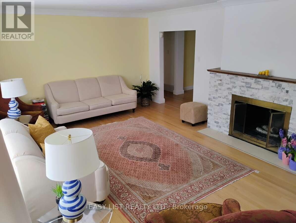 60 Mariposa Avenue, Ottawa, Ontario  K1M 0V1 - Photo 8 - X12892944