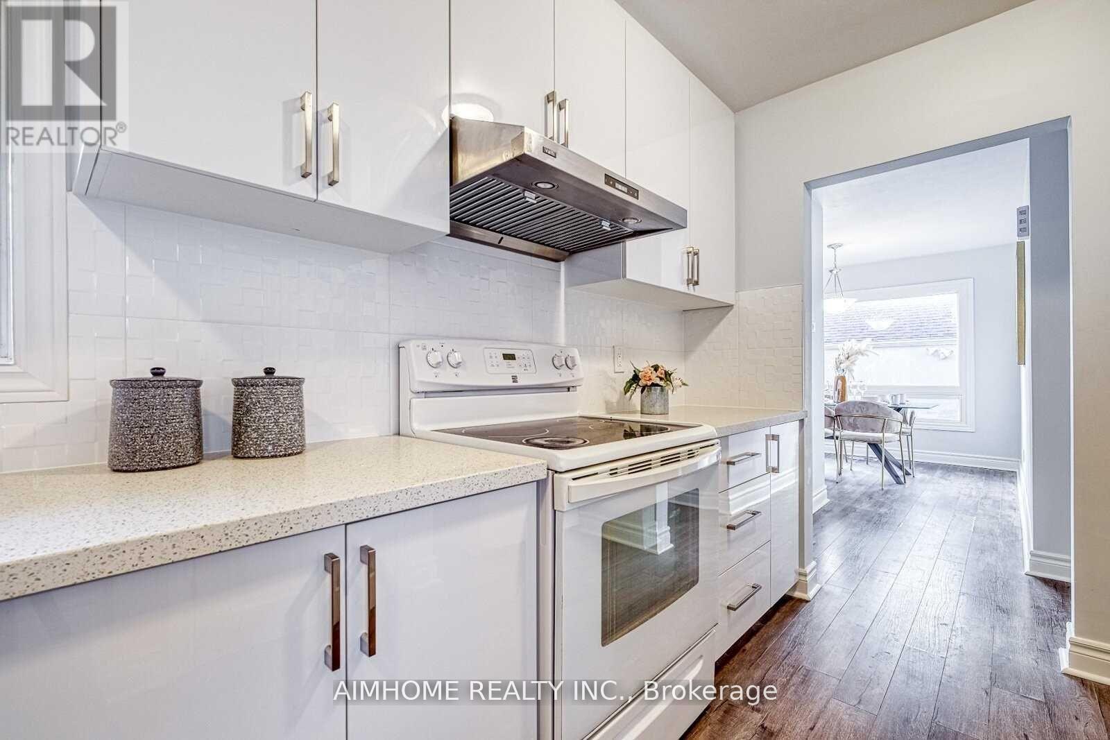26 Frances Crescent, Toronto, Ontario  M1S 2E5 - Photo 6 - E13219664