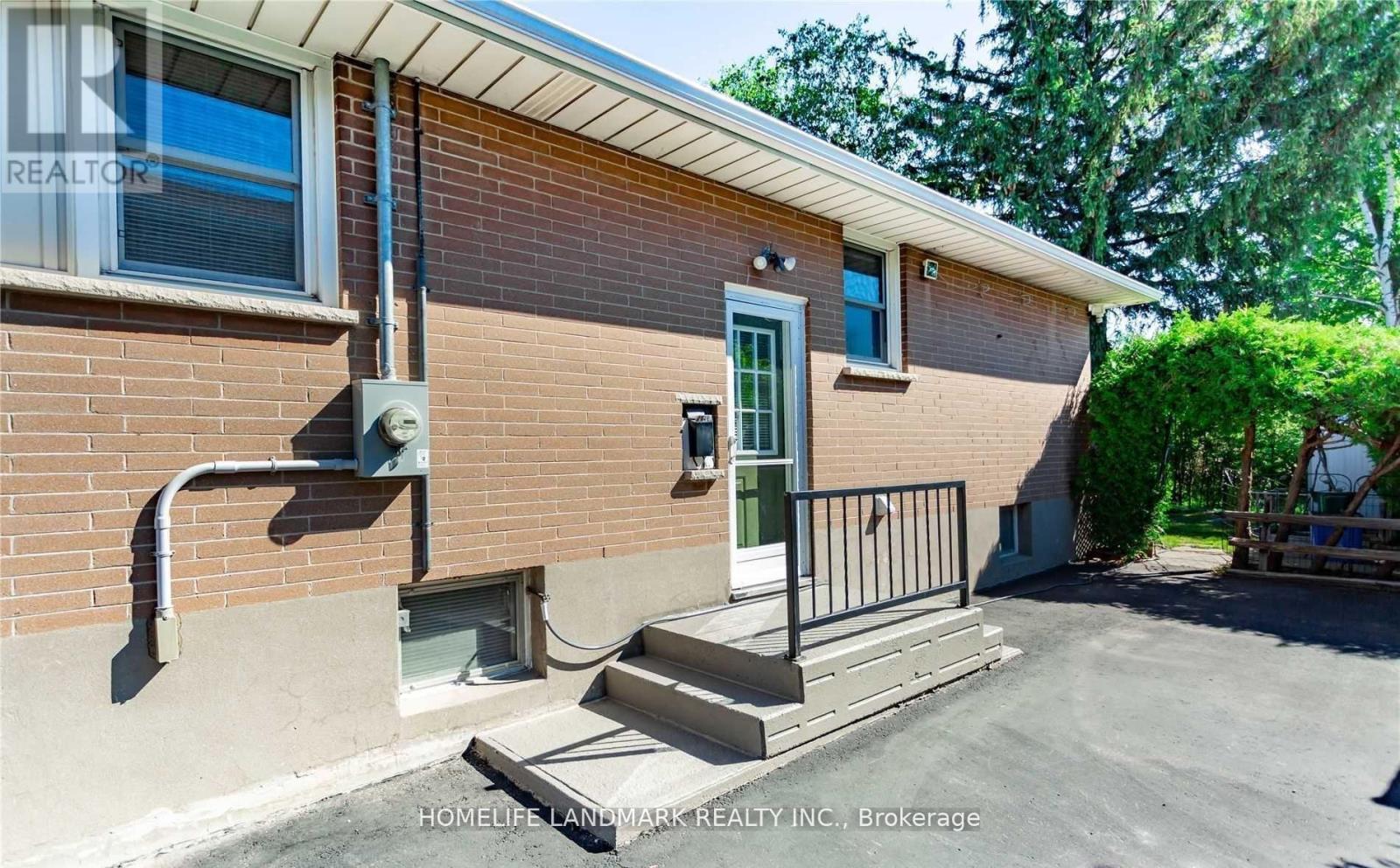 Basemnt - 615 Gibbons Street, Oshawa, Ontario  L1J 4Z7 - Photo 2 - E13219668