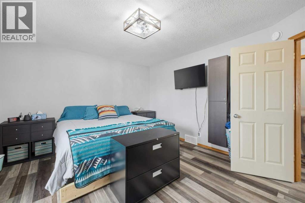 14 Windsor Crescent, Penhold, Alberta  T0M 1R0 - Photo 17 - A2307970