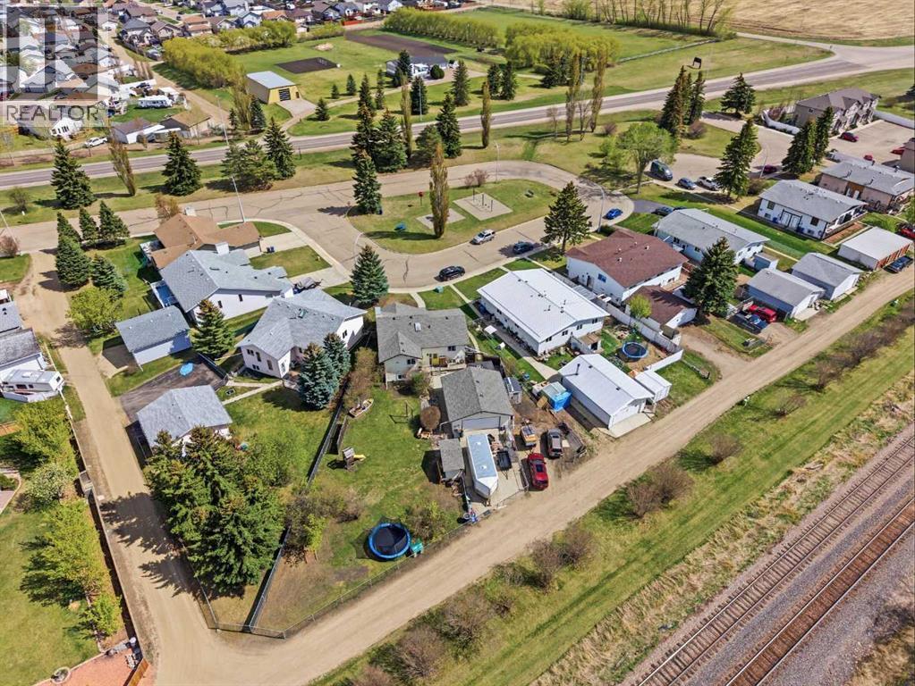 14 Windsor Crescent, Penhold, Alberta  T0M 1R0 - Photo 32 - A2307970