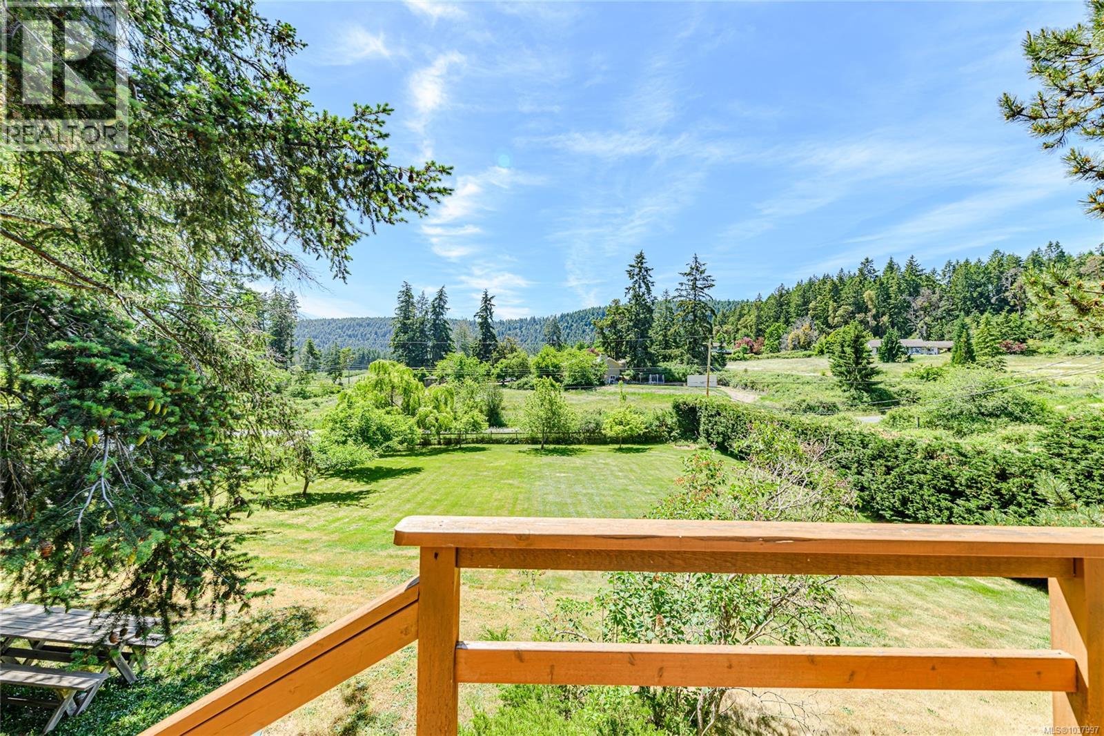 105 Byron Rd, Salt Spring, British Columbia  V8K 1C8 - Photo 12 - 1037997