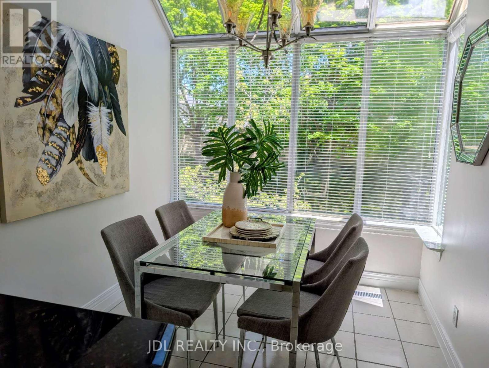 369 Kenneth Avenue, Toronto, Ontario  M2N 4V9 - Photo 5 - C13219698