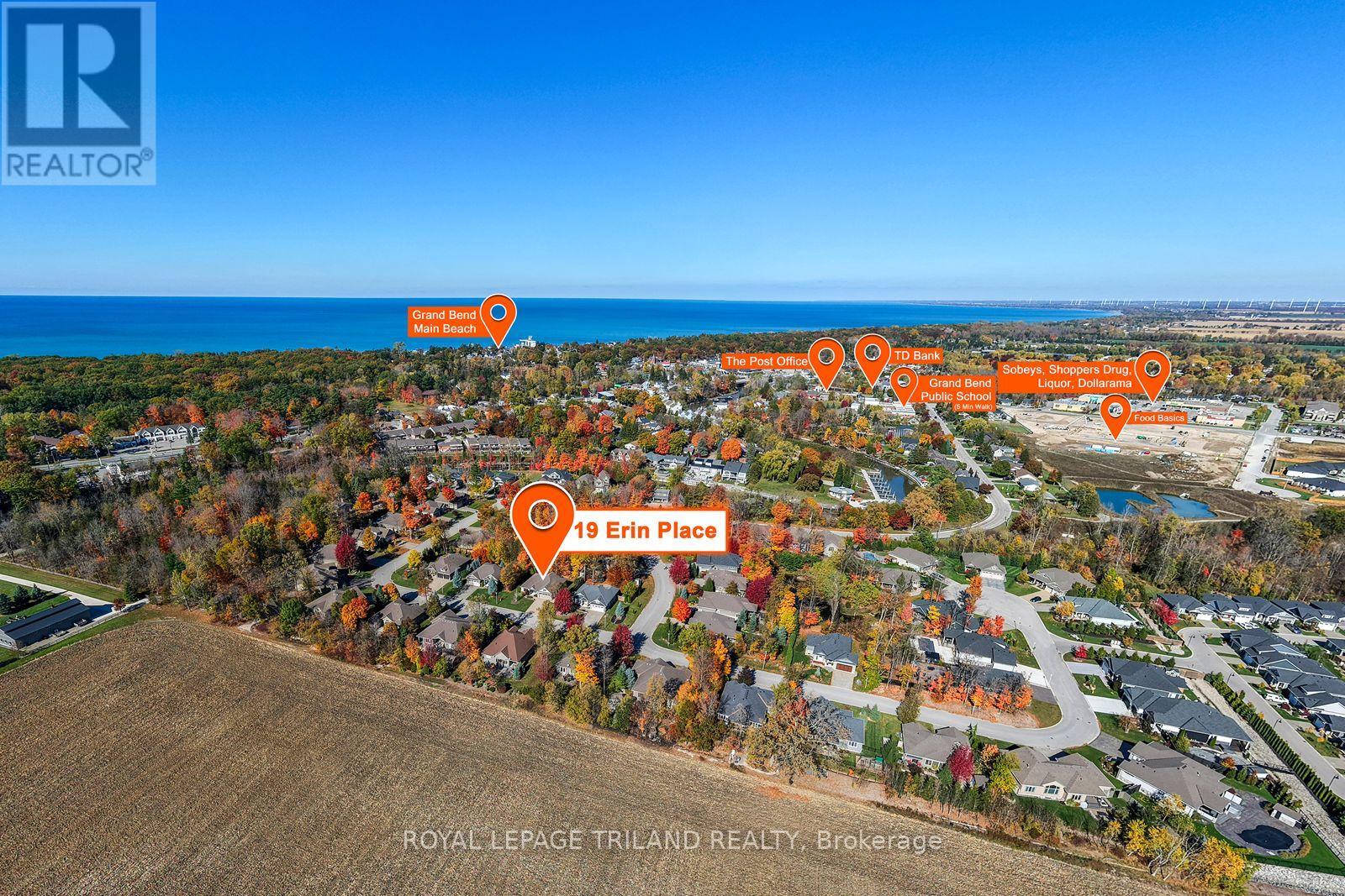 19 Erin Place, Lambton Shores, Ontario  N0M 1T0 - Photo 5 - X13104154