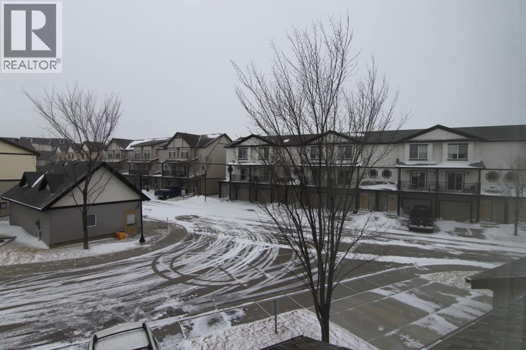 337 Copperpond Landing SE, Calgary, Alberta  T2Z 1G6 - Photo 18 - A2287168