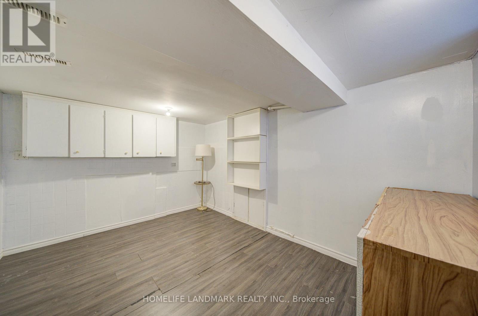 Main & Bsmt - 19 Armstrong Avenue, Toronto, Ontario  M6H 1V9 - Photo 20 - W13144626