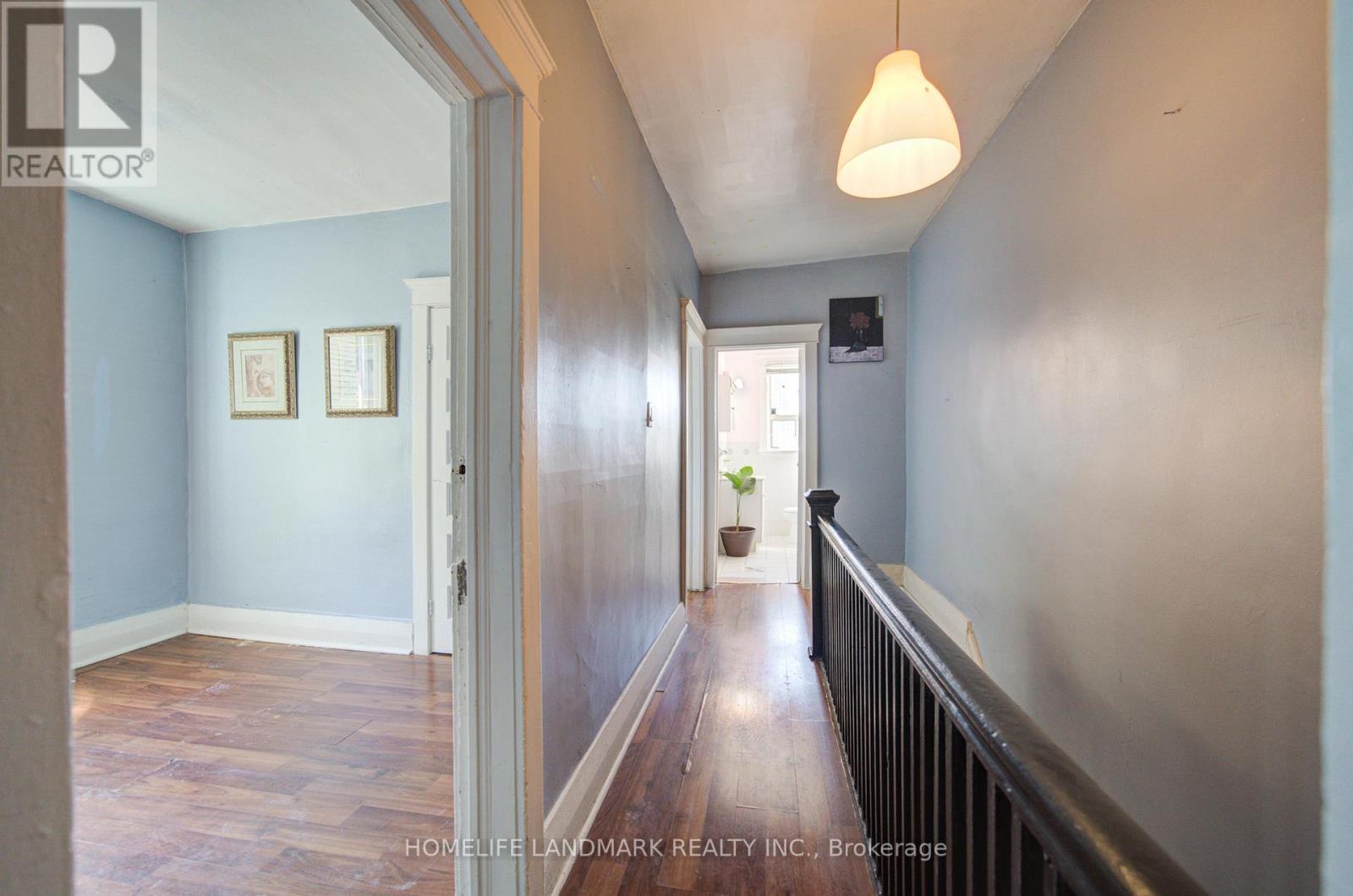 2nd Fl - 19 Armstrong Avenue, Toronto, Ontario  M6H 1V9 - Photo 10 - W13144650