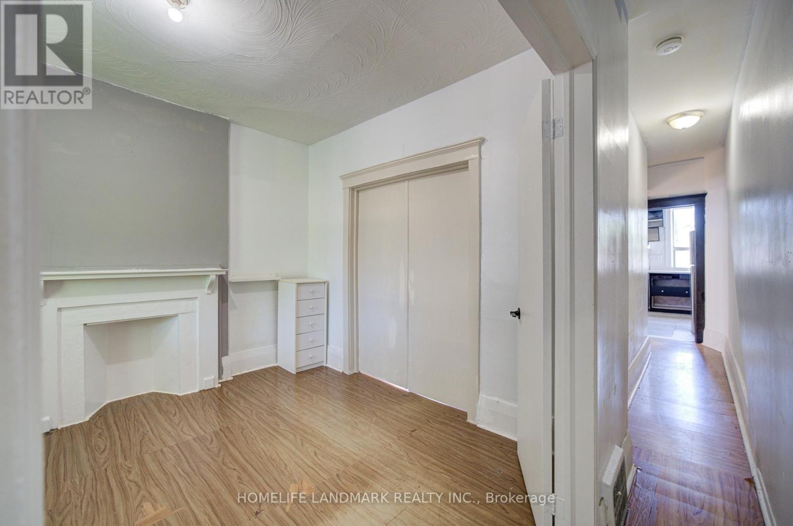 Main & Bsmt - 19 Armstrong Avenue, Toronto, Ontario  M6H 1V9 - Photo 3 - W13144626