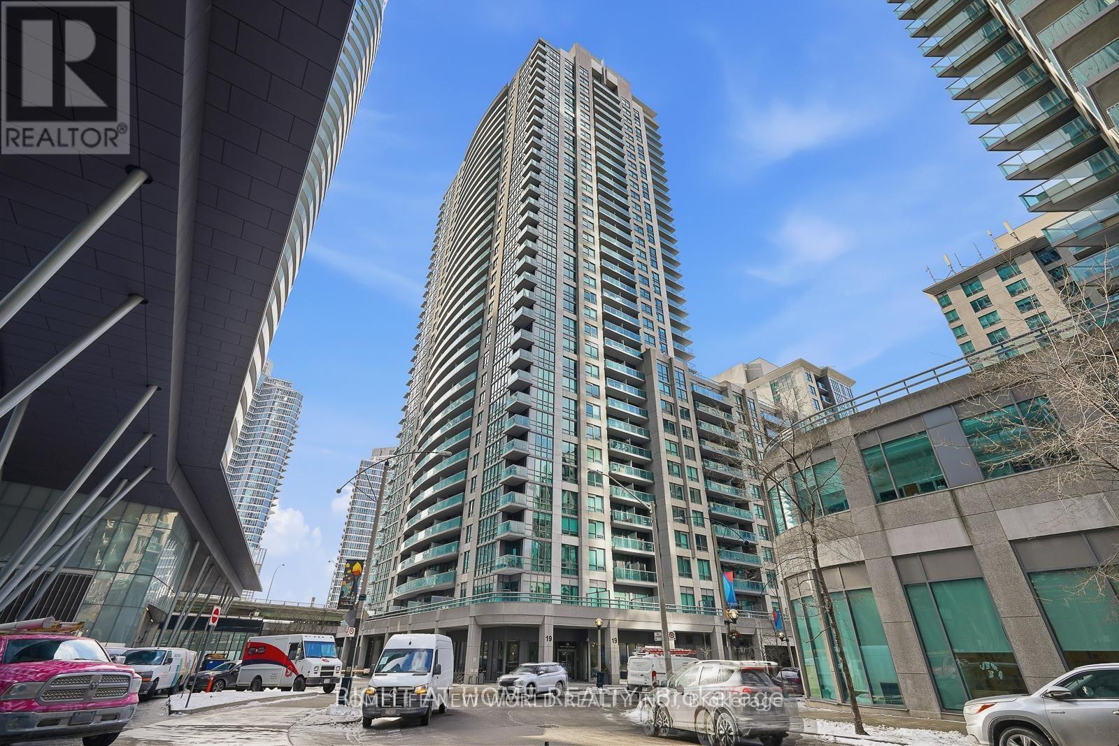 2506 - 19 GRAND TRUNK CRESCENT, Toronto, Ontario