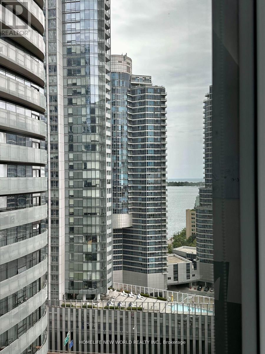 2506 - 19 Grand Trunk Crescent, Toronto, Ontario  M5J 3A3 - Photo 5 - C13219714