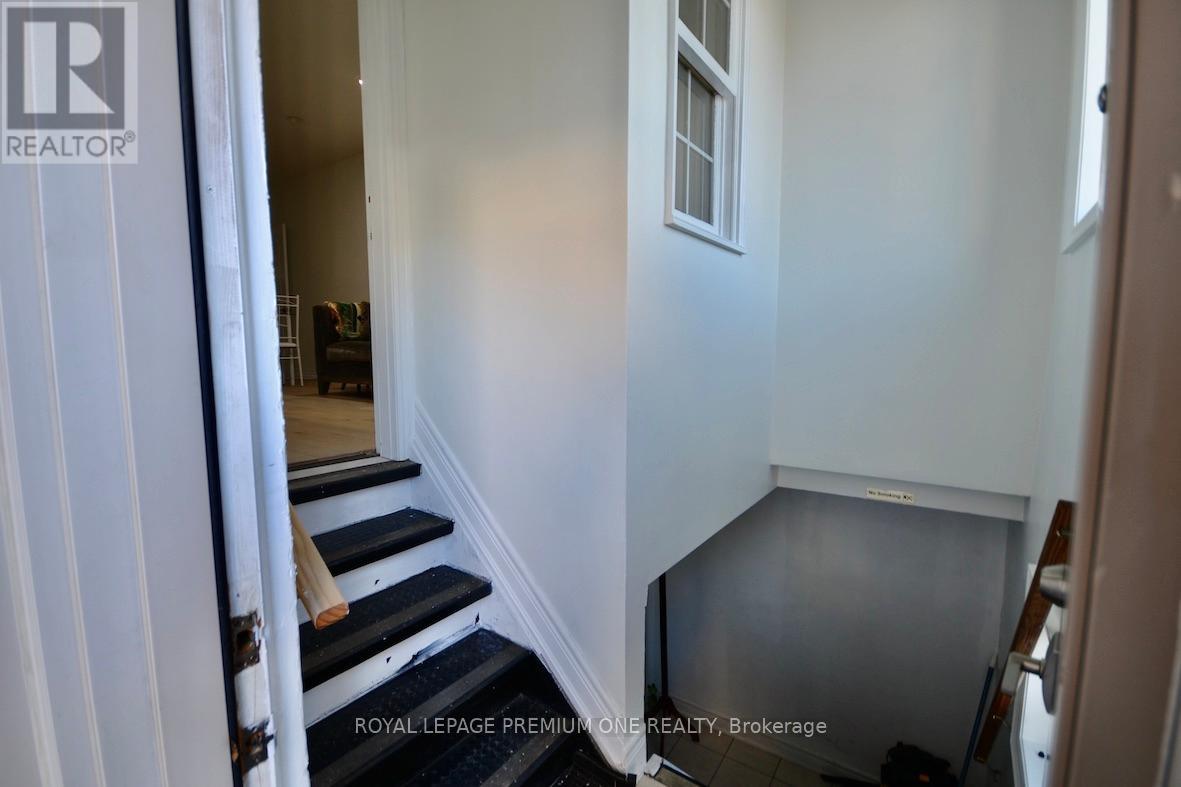 B & C - 312 Rustic Road, Toronto, Ontario  M6L 1W5 - Photo 13 - W13216456