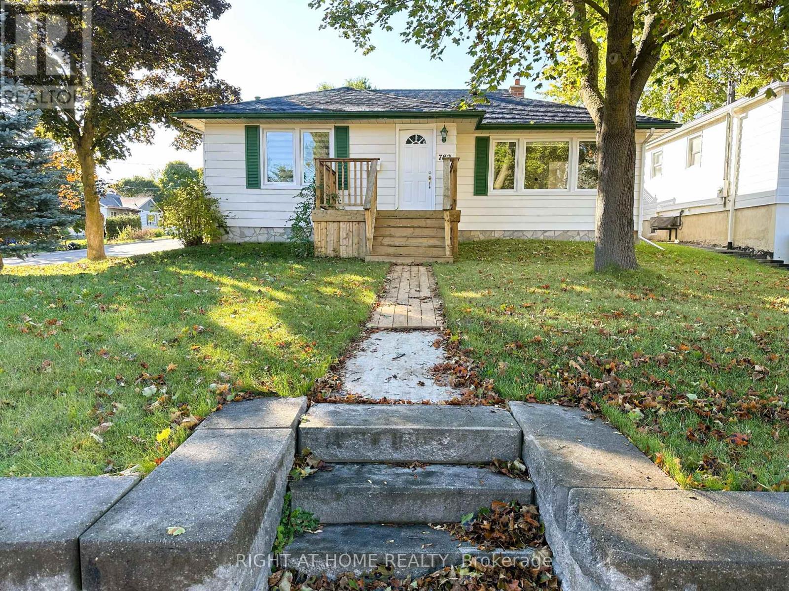 782 GORHAM STREET, Newmarket, Ontario