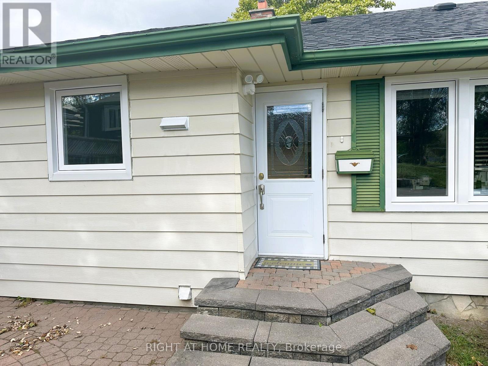782 Gorham Street, Newmarket, Ontario  L3Y 1L6 - Photo 6 - N13219730