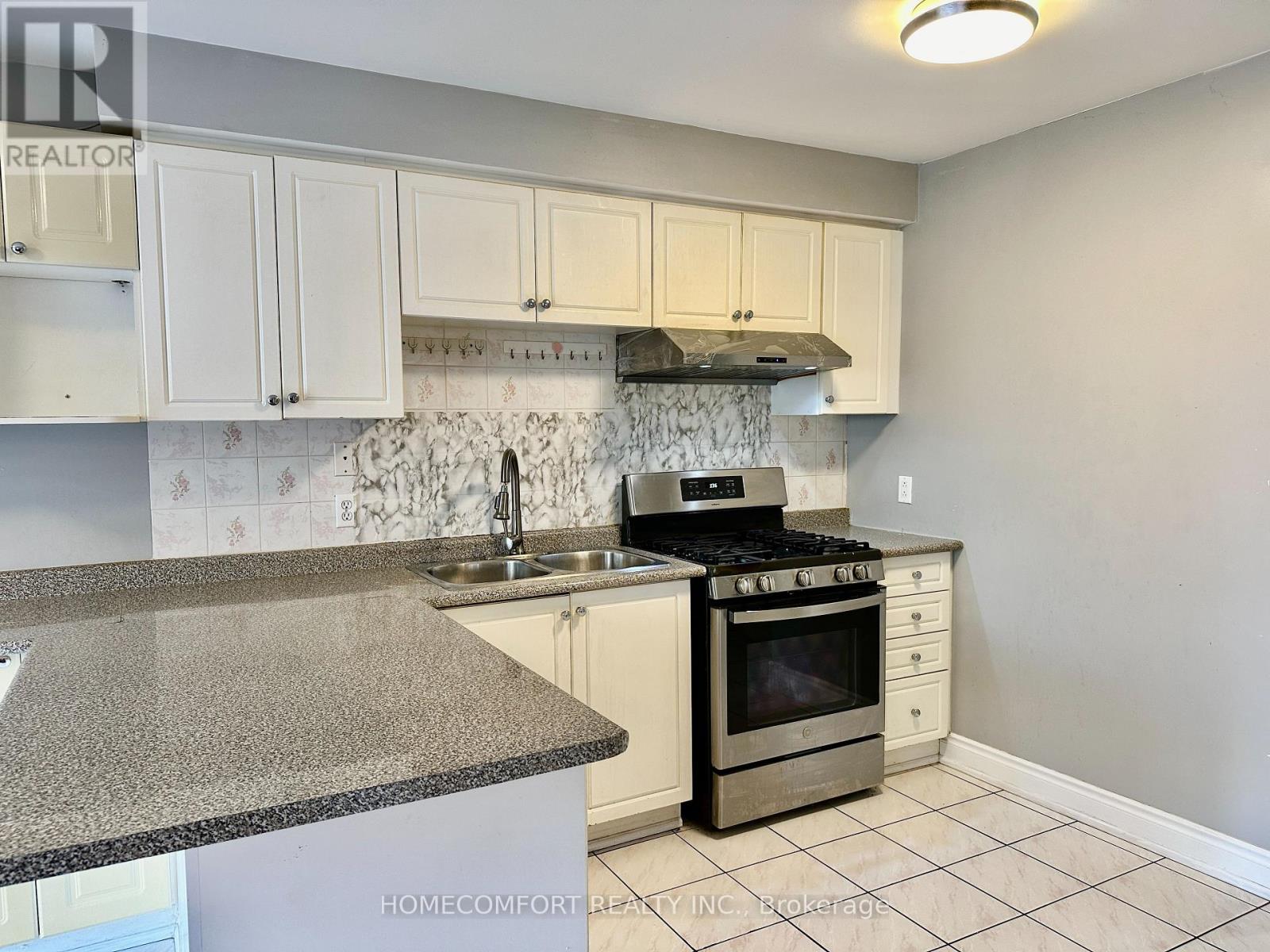 Main Fl - 29 Sophia Road, Markham, Ontario  L3S 3Y5 - Photo 6 - N13219742