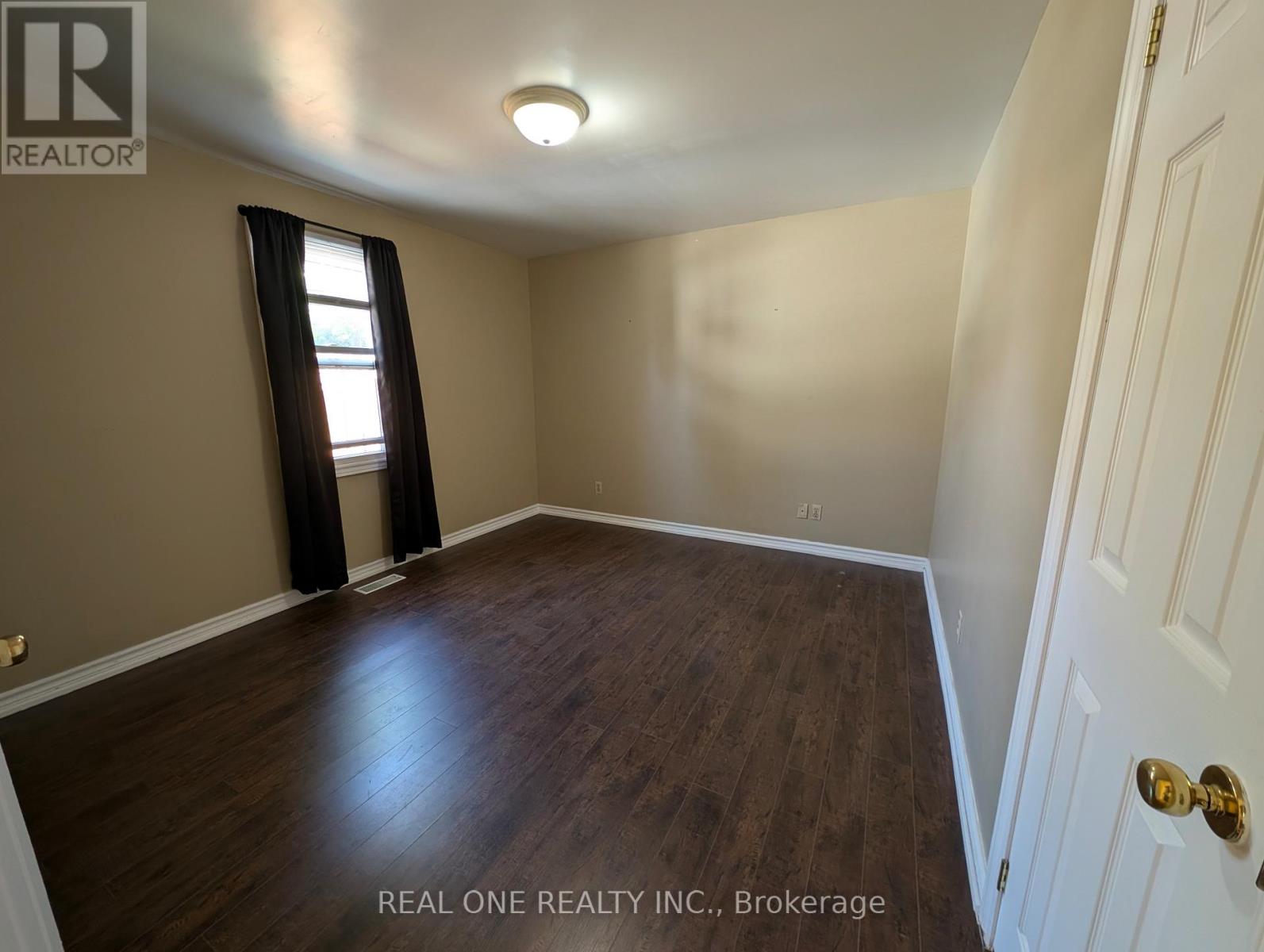 157 Bessborough Drive, Georgina, Ontario  L4P 2R7 - Photo 16 - N13219762