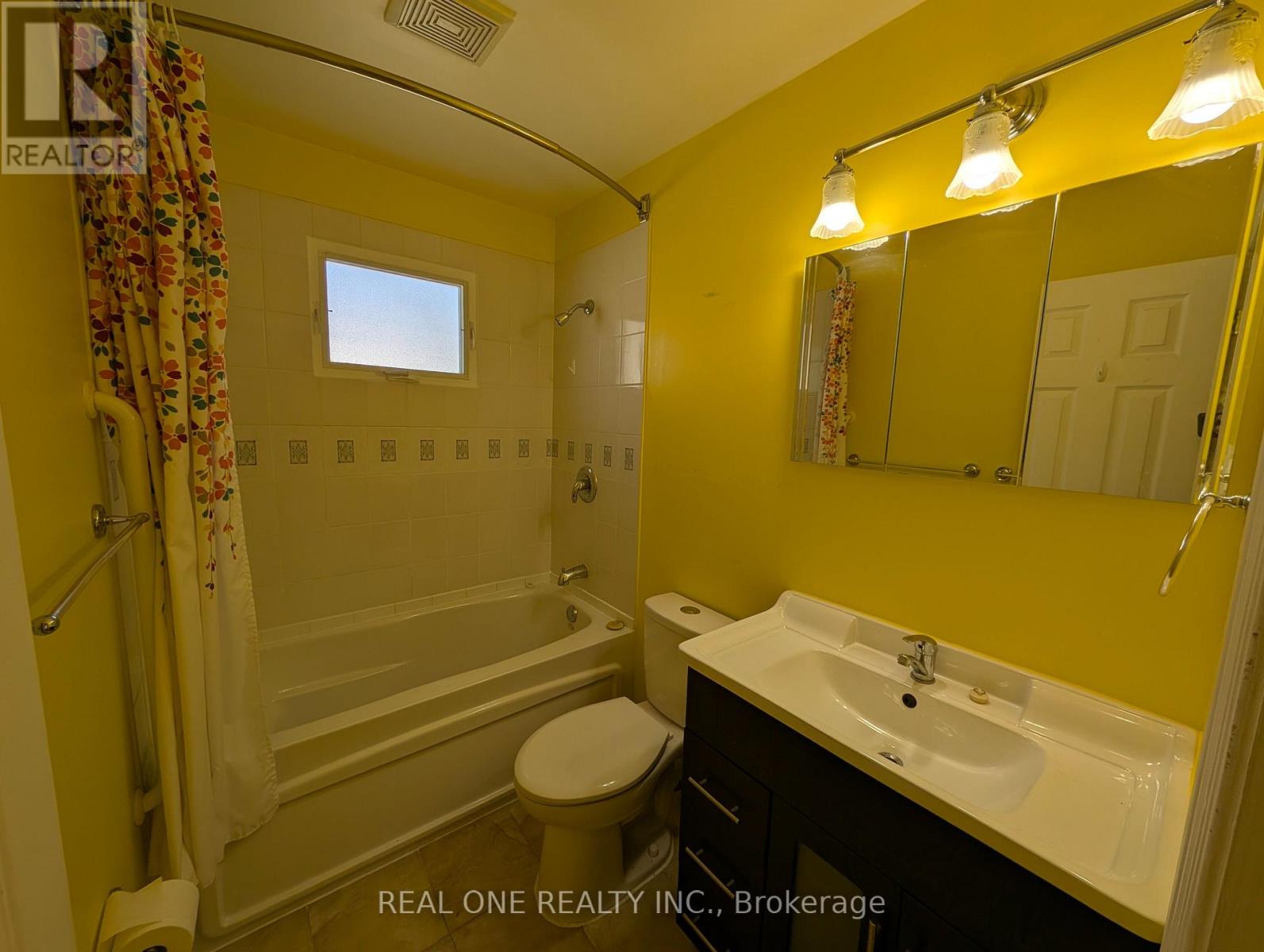157 Bessborough Drive, Georgina, Ontario  L4P 2R7 - Photo 19 - N13219762