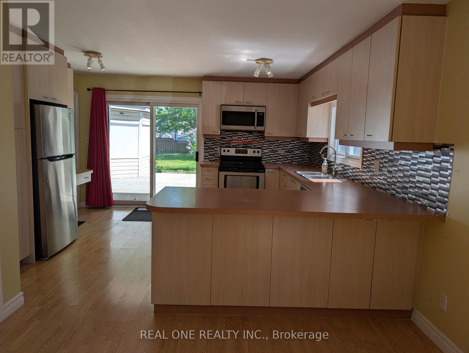 157 Bessborough Drive, Georgina, Ontario  L4P 2R7 - Photo 21 - N13219762