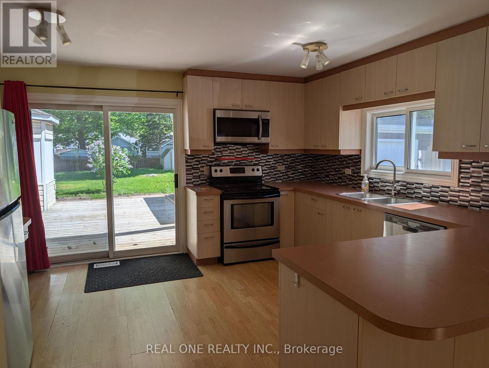 157 Bessborough Drive, Georgina, Ontario  L4P 2R7 - Photo 23 - N13219762