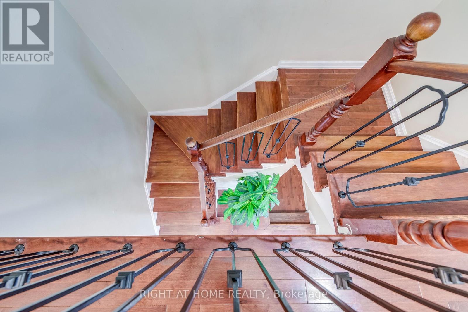 3048 Jenn Avenue, Burlington, Ontario  L7M 0C8 - Photo 12 - W13219766