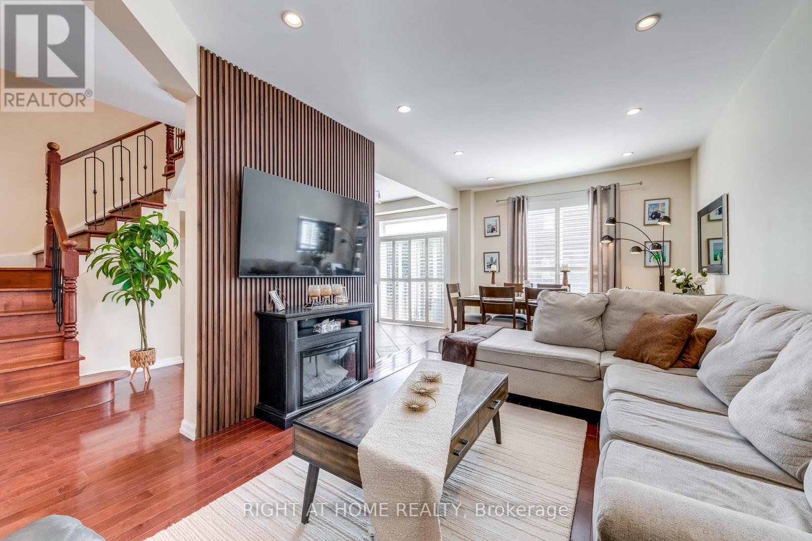 3048 Jenn Avenue, Burlington, Ontario  L7M 0C8 - Photo 4 - W13219766