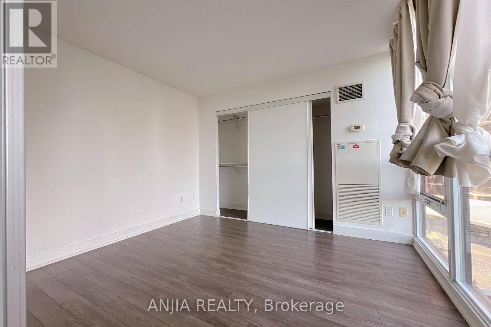 605 - 23 Sheppard Avenue E, Toronto, Ontario  M2N 0C8 - Photo 4 - C13219808
