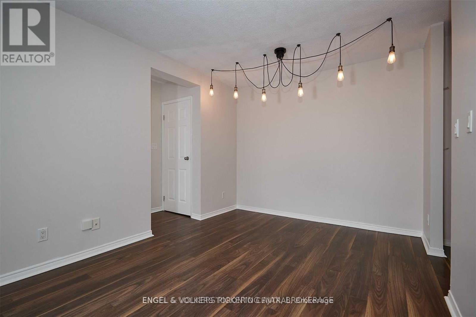 310 - 222 The Esplanade Street, Toronto, Ontario  M5A 4M8 - Photo 2 - C13219814