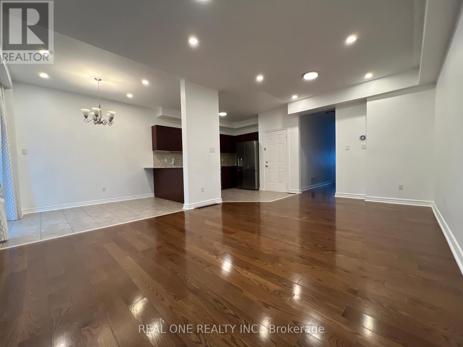 53 Hammersly Boulevard, Markham, Ontario  L6E 0L1 - Photo 4 - N13219786