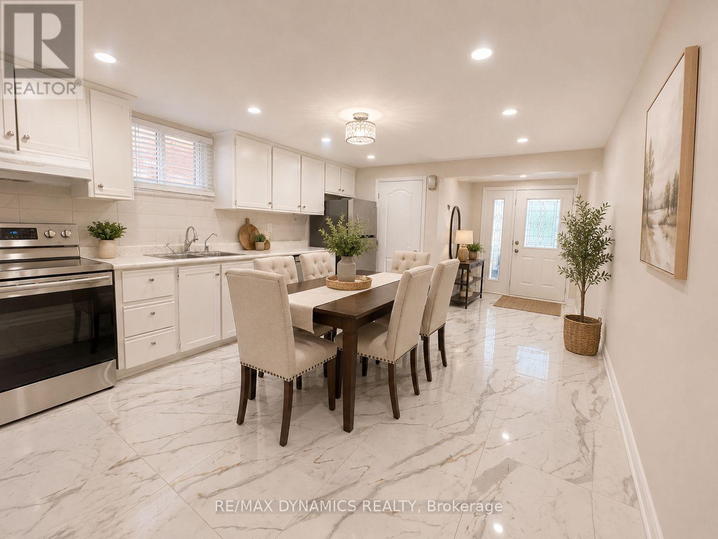 89 Hucknall Road, Toronto, Ontario  M3J 1W1 - Photo 3 - W13219810