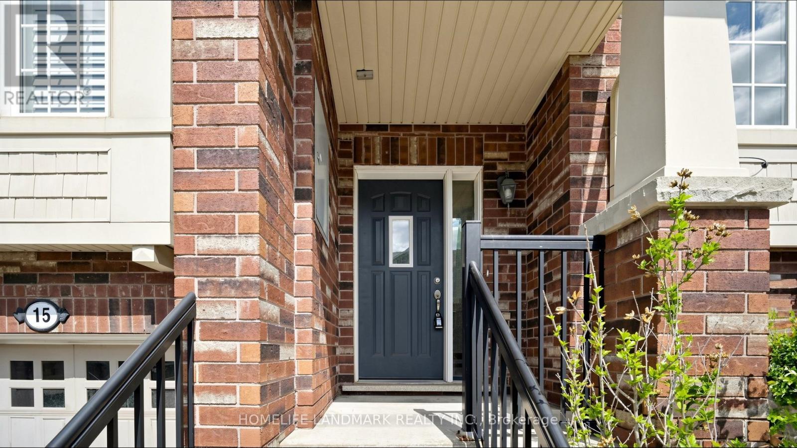 17 Hepworth Crescent, Hamilton, Ontario  L9K 0C4 - Photo 3 - X13219804