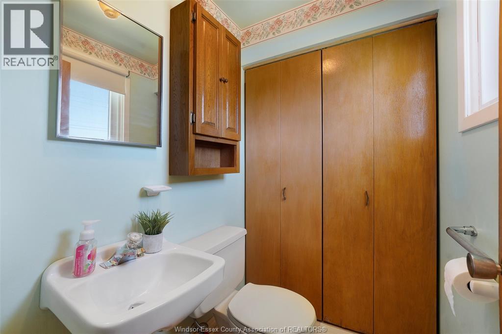 15527 County Rd 8, Essex, Ontario  N0R 1L0 - Photo 32 - 26012582