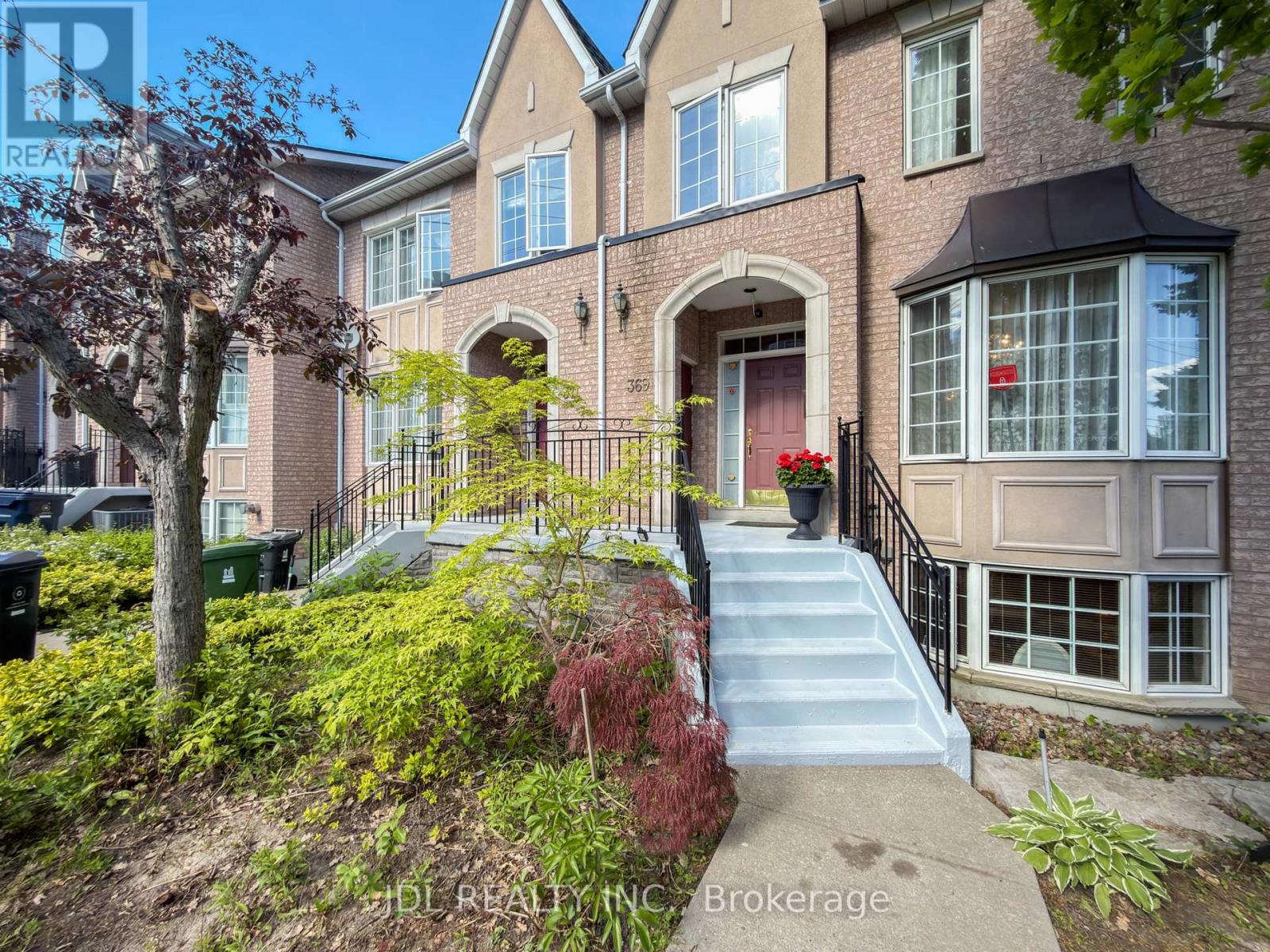 369 Kenneth Avenue, Toronto, Ontario  M2N 4V9 - Photo 3 - C13219698