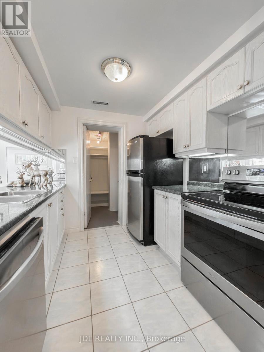 369 Kenneth Avenue, Toronto, Ontario  M2N 4V9 - Photo 46 - C13219698