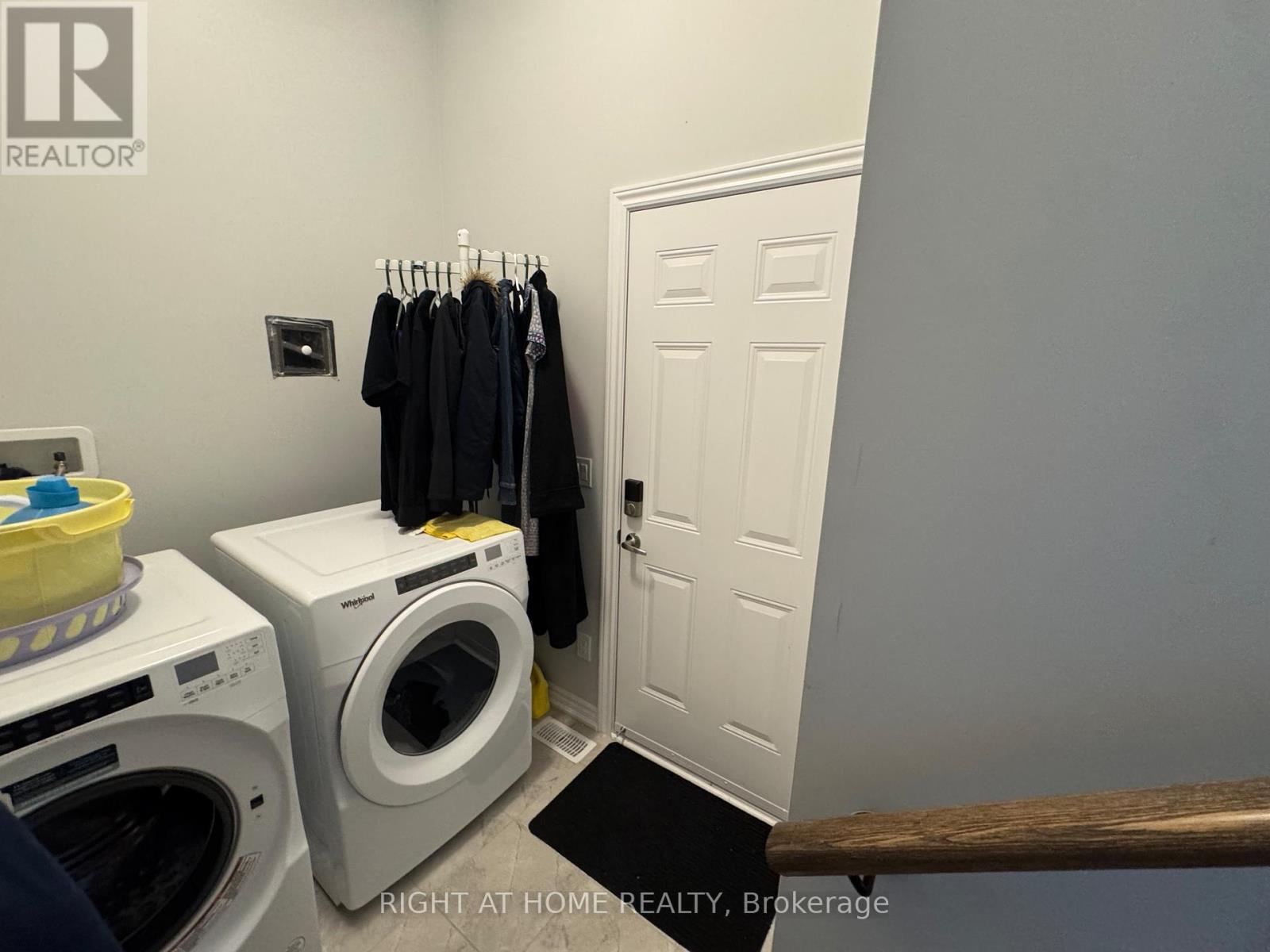 1093 Thompson Drive, Oshawa, Ontario  L1L 0V5 - Photo 19 - E13205084