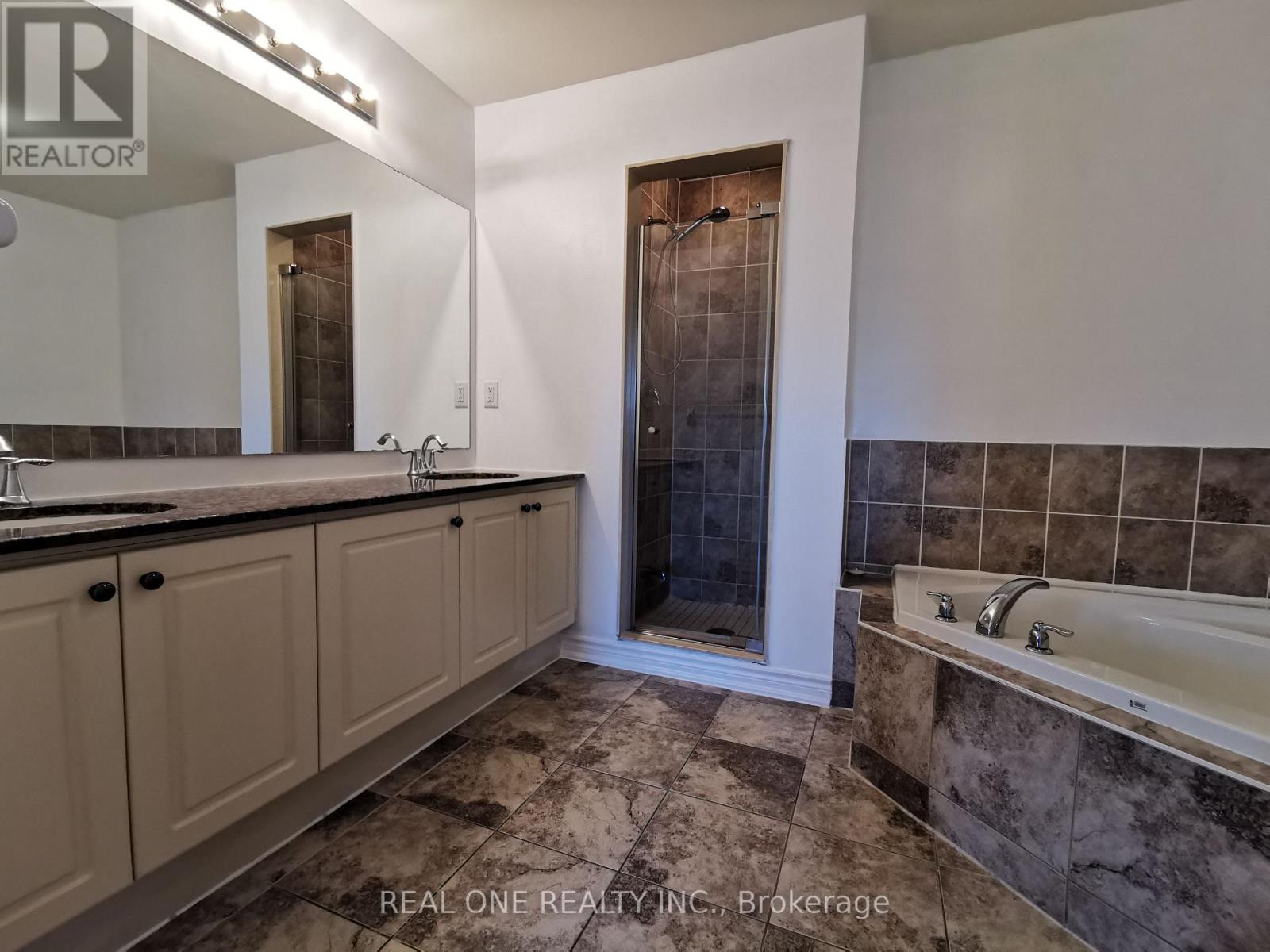 53 Hammersly Boulevard, Markham, Ontario  L6E 0L1 - Photo 8 - N13219786