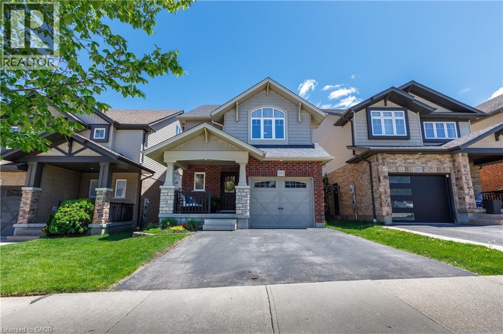 573 Isaiah Crescent, Kitchener, Ontario  N2E 0E6 - Photo 2 - 40835182