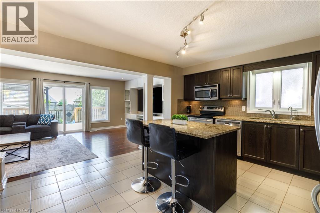 573 Isaiah Crescent, Kitchener, Ontario  N2E 0E6 - Photo 8 - 40835182